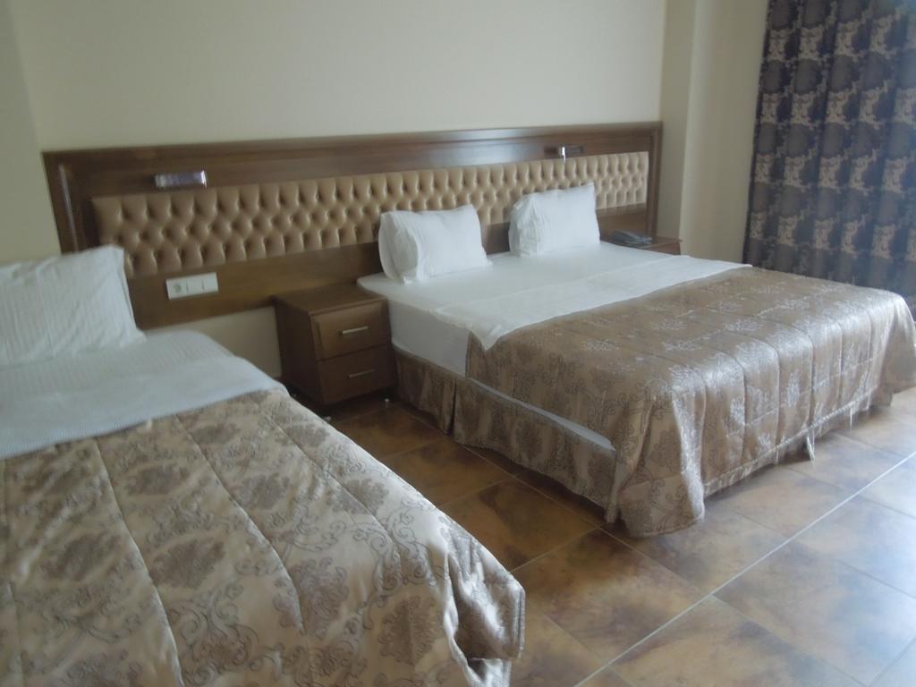 Masi Hotel İmroz Kamer foto