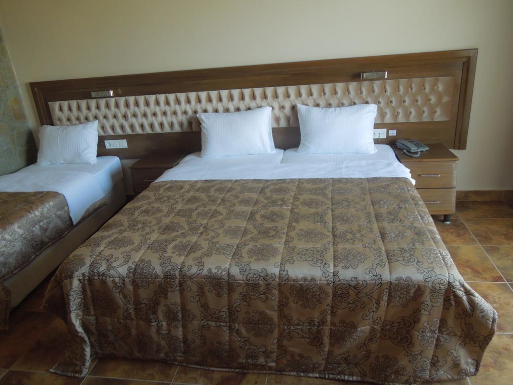 Masi Hotel İmroz Kamer foto