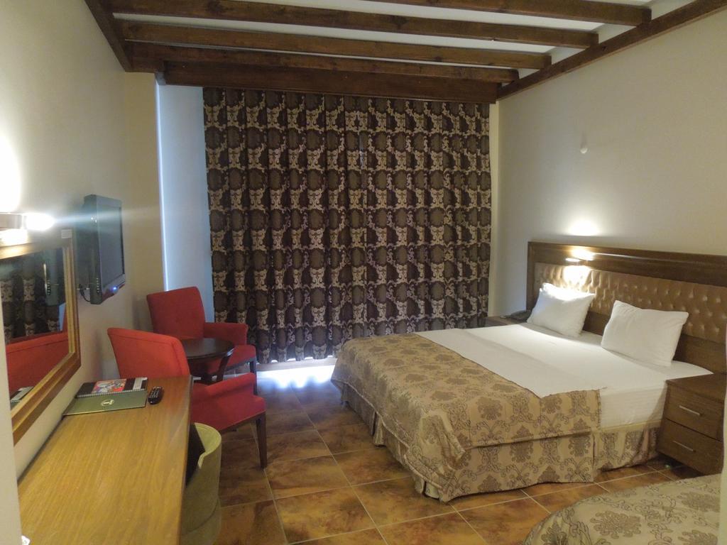 Masi Hotel İmroz Kamer foto