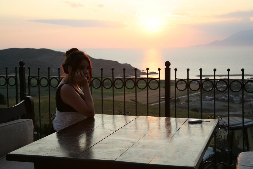 Masi Hotel İmroz Buitenkant foto